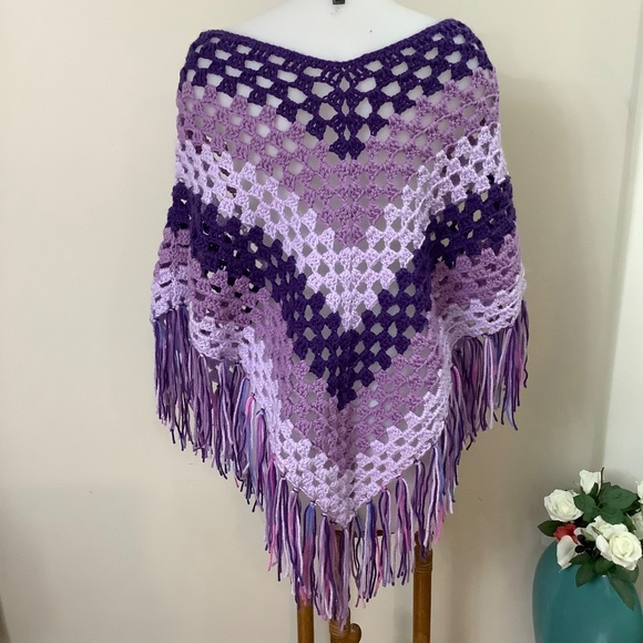 Beautiful hand made crocheted purple Poncho ONE SIZE - Picture 7 of 11